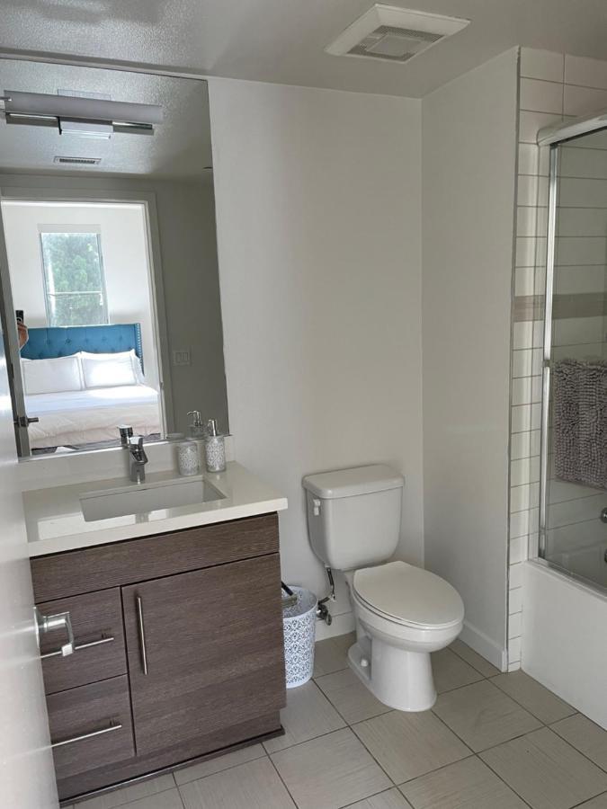 Las Palmas - Modern, Stylish, Spacious, Secure & Tranquil Condo With 2 Master Suite Bedrooms - Wlk To Sm Pier Los Angeles Esterno foto